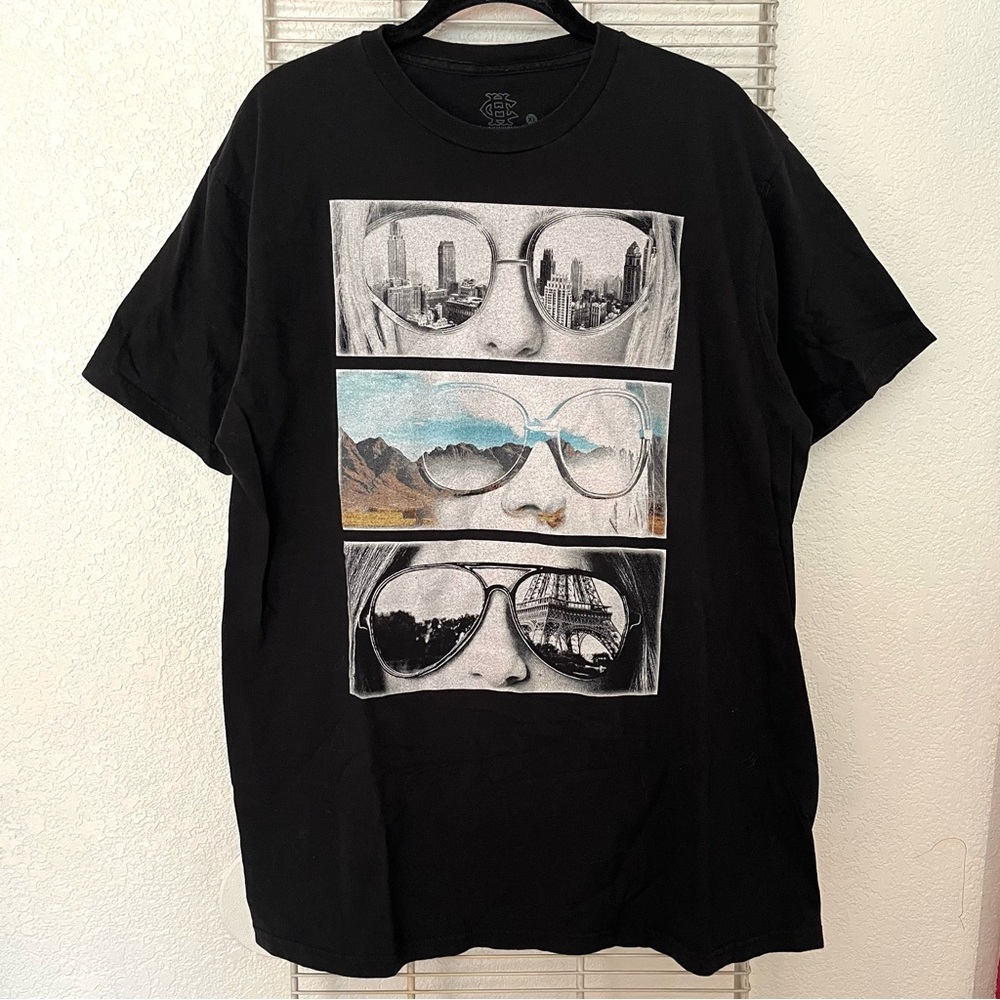 Heavyweight Champs Travel T-Shirt